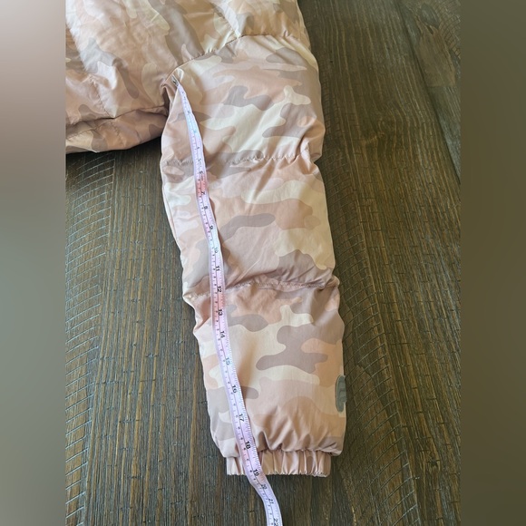 Fabletics Women's Wander Tan Camo Cropped Puffer Jacket Size XXL High Collar - Picture 13 of 16